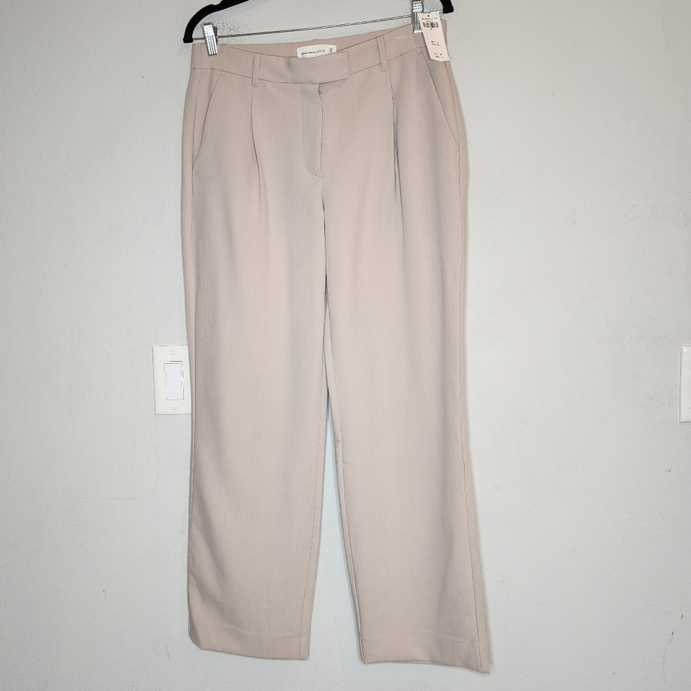 Abercrombie & Fitch Women's Light Taupe Straight-Leg Trousers